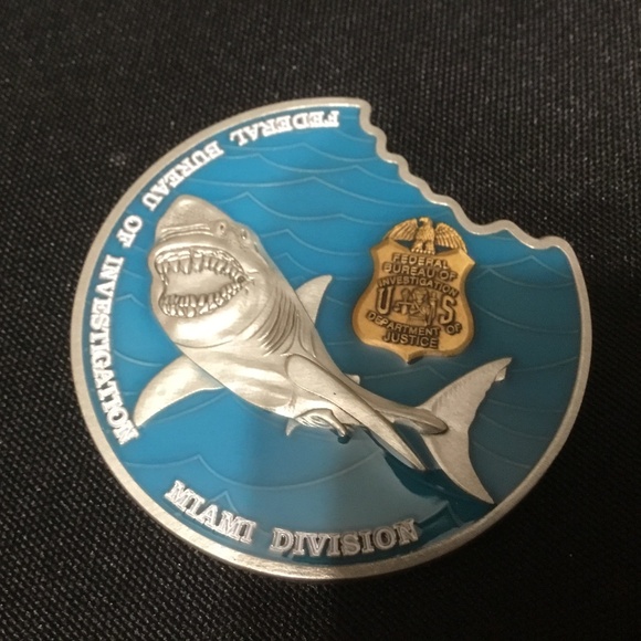 FBI Miami Challenge Coin Nice BITE! Shark/ FBI Logo other - Picture 5 of 7